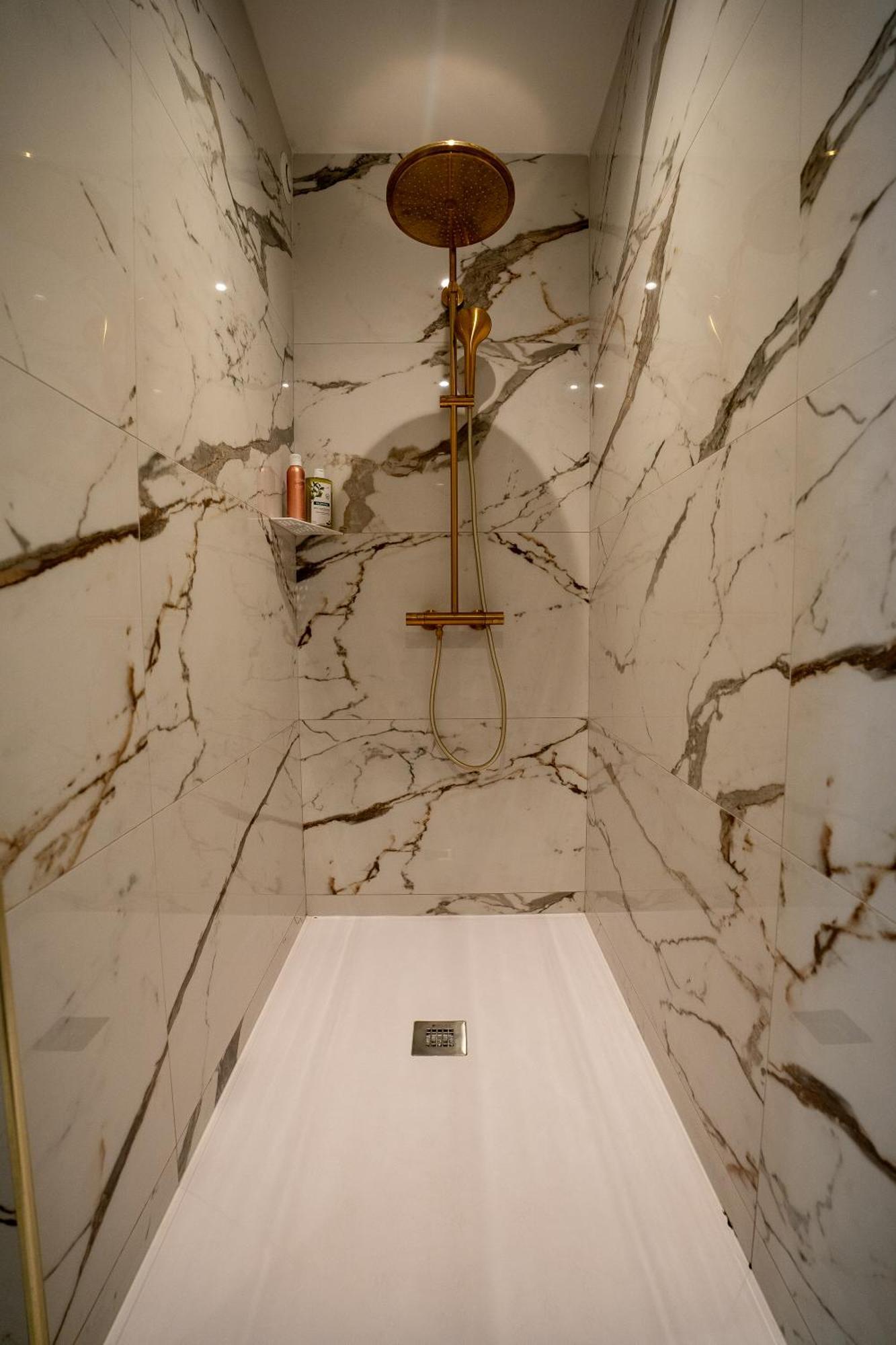 Appartement D'Exception Avec Jacuzzi Виллефранче-Сур-Салне Экстерьер фото