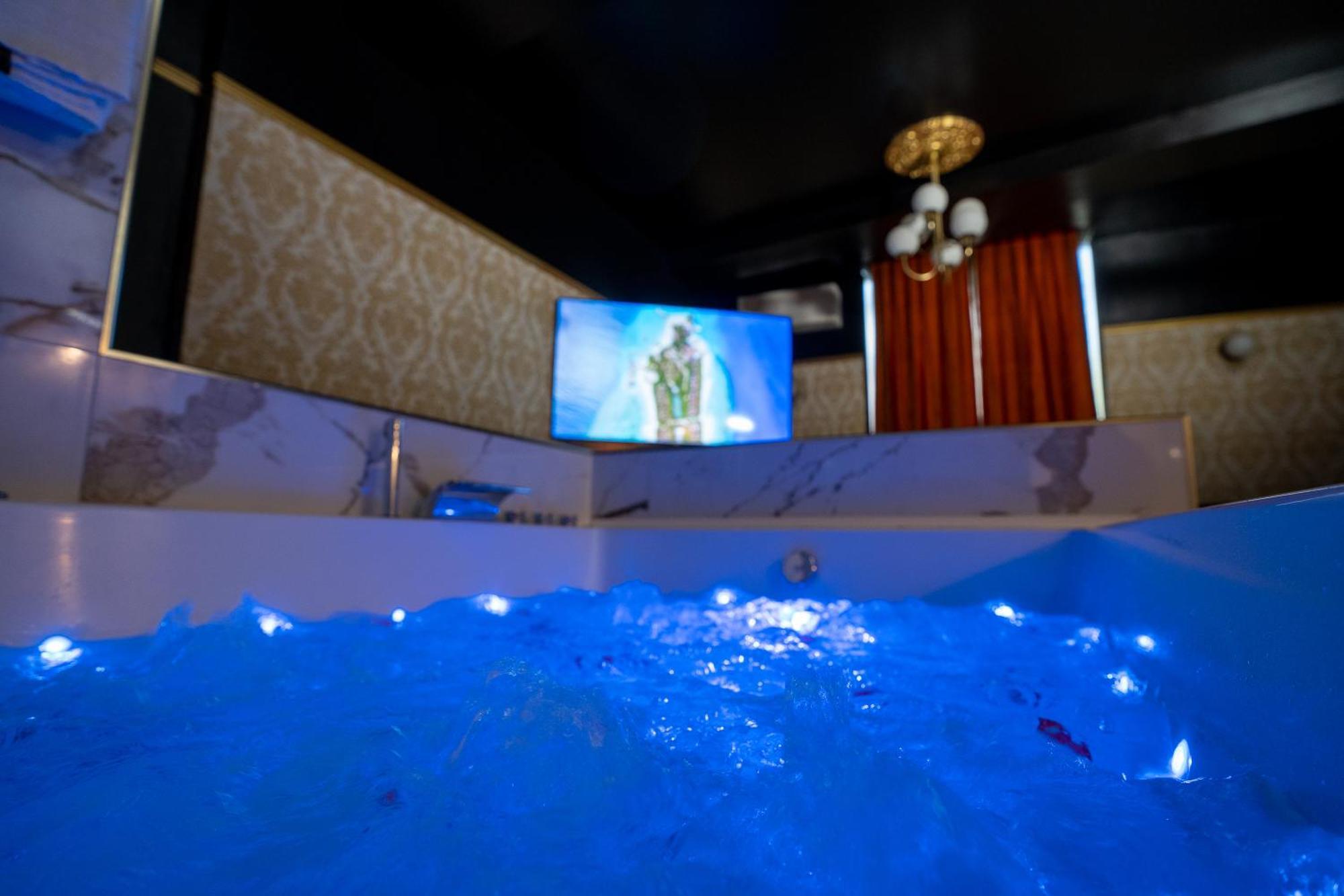 Appartement D'Exception Avec Jacuzzi Виллефранче-Сур-Салне Экстерьер фото